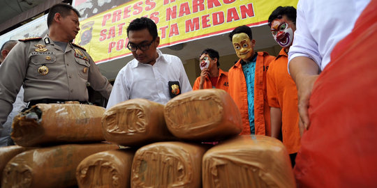 Sempat jual 6 kg, 2 pengedar dibekuk polisi bersama 9 kg sabu