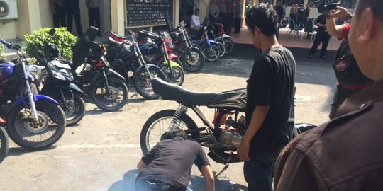 Warga ditilang, tapi banyak polisi yang juga gunakan knalpot bising