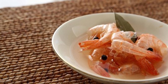 Makan udang bikin gairah seks menurun?
