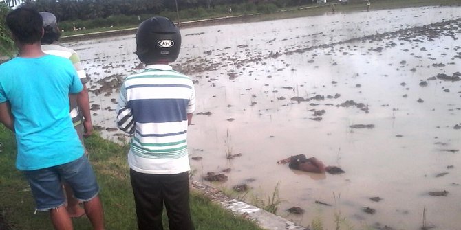 Bikin heboh, pria ini sempat disangka mayat gara-gara tidur di sawah