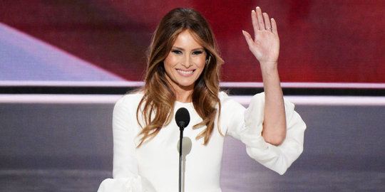 Melania Trump: kemajuan teknologi buat masyarakat jadi 'kejam'