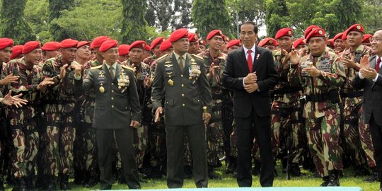 Keakraban Jokowi bersama prajurit Kopassus