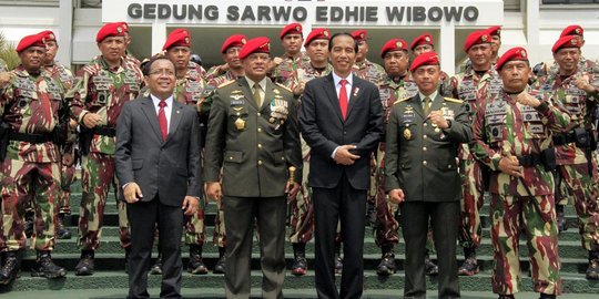 Safari militer Jokowi pasca demo 4 November