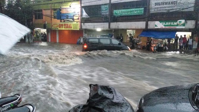 banjir di kawasan pagarsih