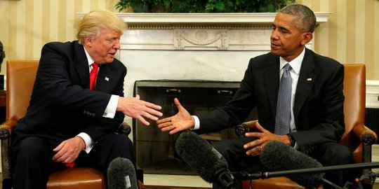 Obama dan Trump pertama kalinya bertemu empat mata di Gedung Putih