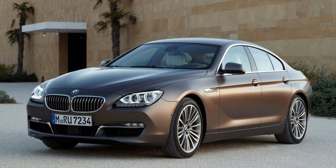 Naik BMW antipeluru, pria ini selamatkan warga dari sniper ISIS