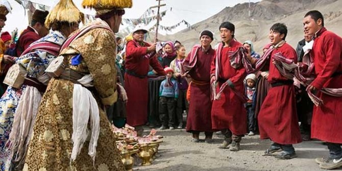 10 Ritual pernikahan paling aneh di dunia  merdeka.com