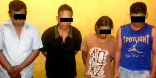 4 Orang ditangkap saat asyik main judi batu domino di Kampar