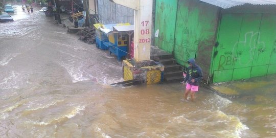 Pascahujan deras, sejumlah kawasan di Tangerang masih banjir