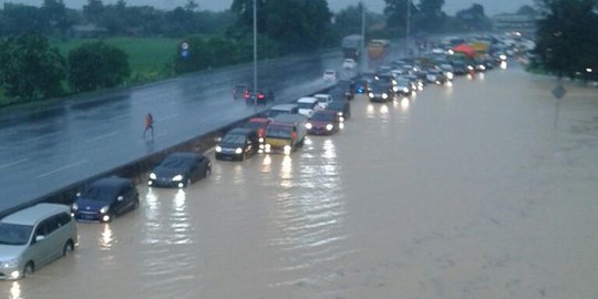 Tol Cikampek banjir, Jasa Marga salahkan pengembang Delta 