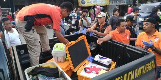 Olah TKP gereja Oikumene, Puslab Polri bawa serpihan bahan peledak