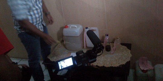 Polisi ambil 29 liter solar diduga campur air buat diuji
