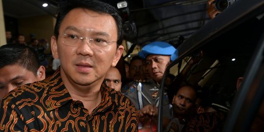 Usaha keras Ahok mentahkan tuduhan penistaan agama