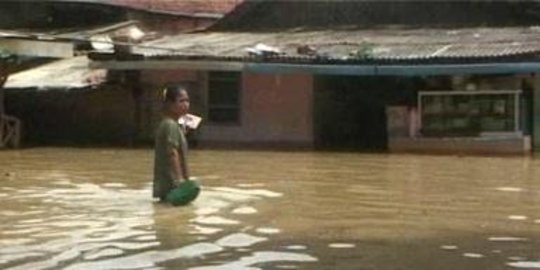 Banjir Karawang meluas di 7 kecamatan, 6 ribu warga mengungsi
