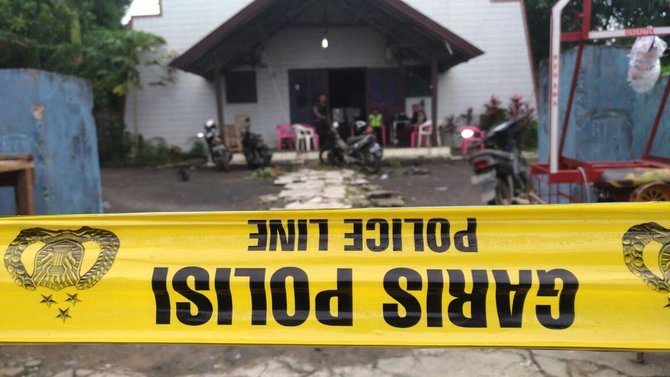 brimob amankan lokasi bom gereja oikumene