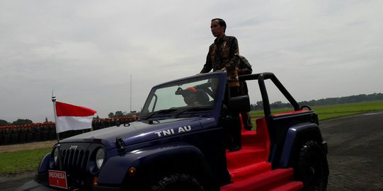 Sambangi Korpaskhas, Jokowi mengaku ingin rakyat tenteram