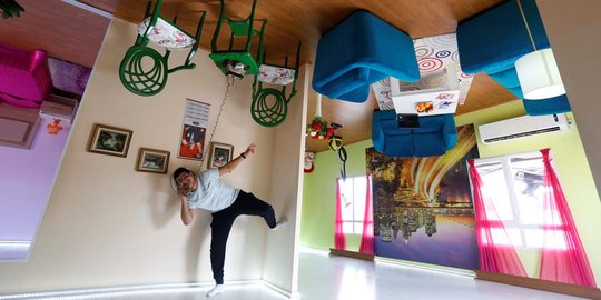 Mengunjungi rumah terbalik di Turki yang bikin puyeng