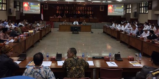 Masuk waktu Asar, gelar perkara kasus Ahok kembali di skors