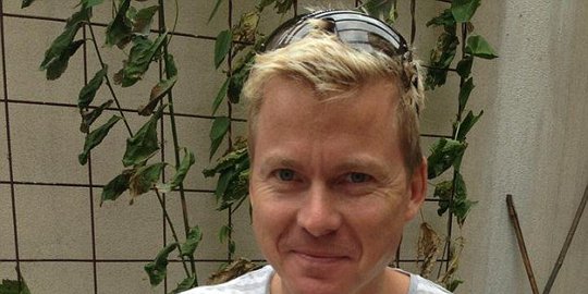 donald trump pria ini dipukuli di restoran rev1