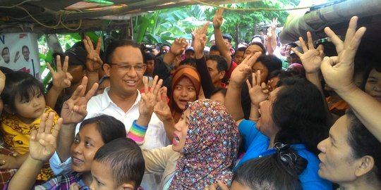 Ketika Anies Baswedan diminta warga Bukit Duri lakukan bedol desa