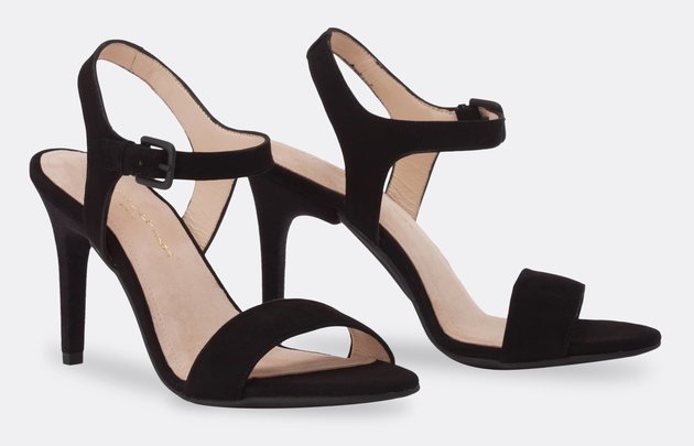 sepatu dengan tumit yang bisa diganti ganti produksi mime et moi