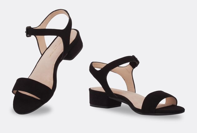 sepatu dengan tumit yang bisa diganti ganti produksi mime et moi