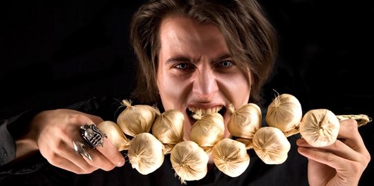 Bawang putih bikin aroma tubuh pria lebih 'menggiurkan' bagi wanita?