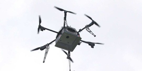 pizza ke pelanggan pakai drone rev2