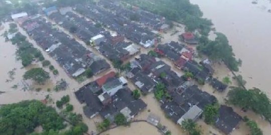 Ketar-ketir warga Karawang usai dihantam banjir besar