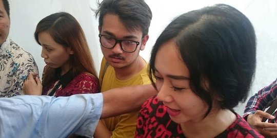 Setelah Luna Maya, giliran Aura Kasih beri dukungan ke Ahok