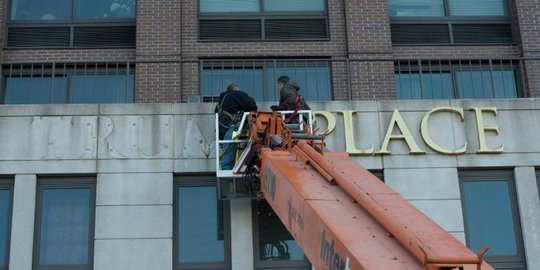 Ini apartemen Trump Place yang ganti nama akibat penghuni malu