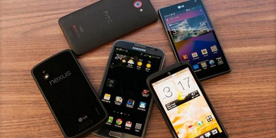 Orang Indonesia tak bisa lepas dari ponsel pintar