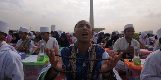 Doa bersama warga, TNI dan Polri memohon keselamatan bangsa di Monas