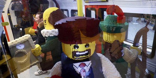 Menengok toko Lego terbesar sejagat di Inggris