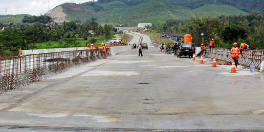 Penyaluran dana talangan jalan tol ditarget capai Rp 16 T di 2016