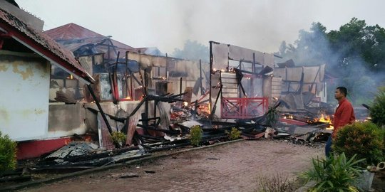 Kantor Bupati Melawi terbakar, sejumlah barang tak bisa diselamatkan