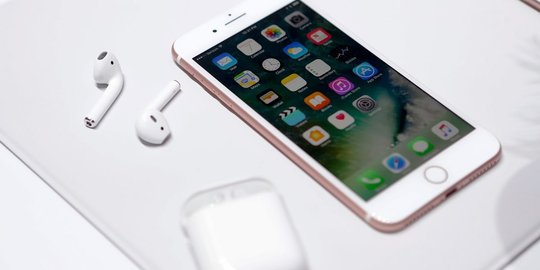 Ternyata Apple Sengaja Buat Kecepatan Download Di Iphone 7 Lelet Merdeka Com