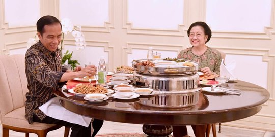 Ke Istana, Megawati traktir Jokowi makan bakmi godok dan goreng