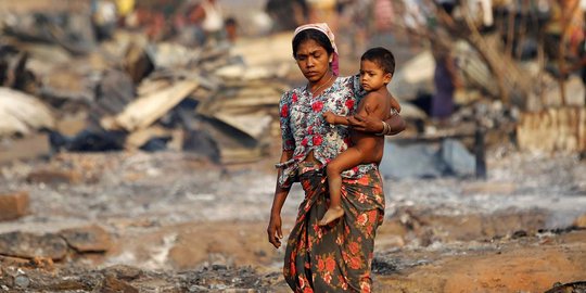 Militer Myanmar hanguskan ribuan rumah warga muslim Rohingya