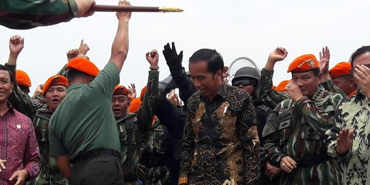 Jokowi soal isu makar: Tugas TNI Polri waspadai yang bahayakan NKRI