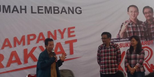 Semangatnya Abang Negara, teriak pilih nomor 2 tapi acungkan 3 jari