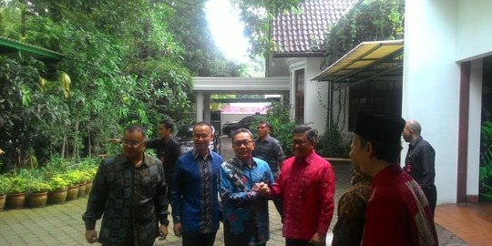 Ketum PAN datangi rumah Megawati, gelar pertemuan tertutup
