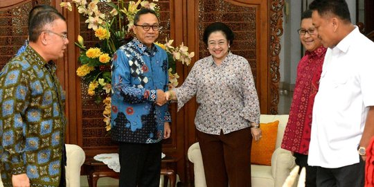 Ketua PAN Zulkifli Hasan sowan kediaman Megawati di Menteng