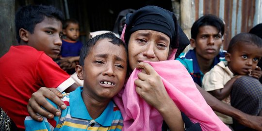 Tangis muslim Rohingya ditangkap tentara Bangladesh