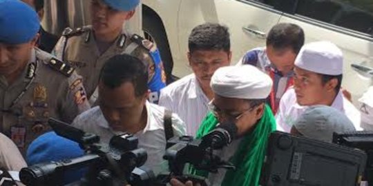 Rizieq mengaku serahkan bukti tambahan kasus Ahok ke Bareskrim