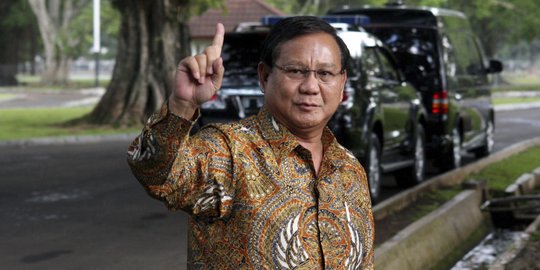 Malam-malam, Prabowo Subianto sambangi DPP PKS