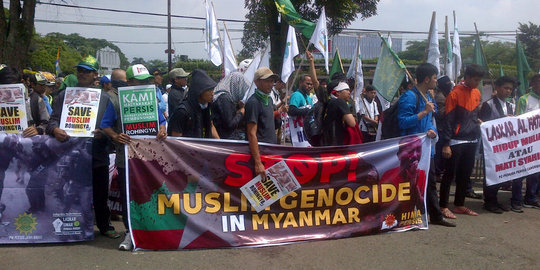 Ratusan warga Persis di Bandung kutuk penyerangan muslim Rohingya