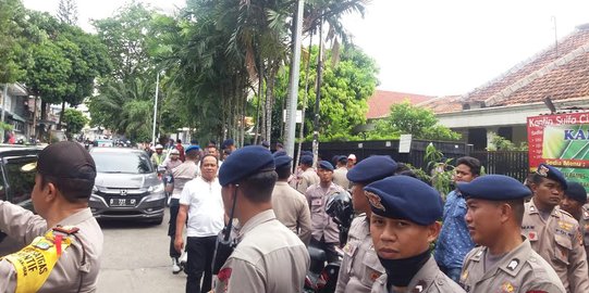 Datangi daerah Slipi, Djarot dijaga ratusan polisi