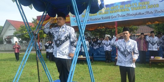 Benni Warlis jadi Irup di HUT PGRI ke-71