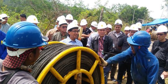 PLN libatkan 3.000 pekerja kebut pembangunan tower lintas 